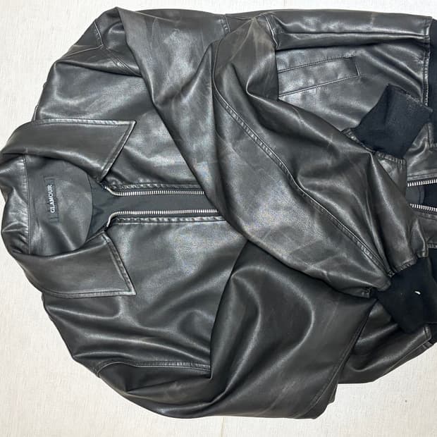 크롭레더봄버자켓