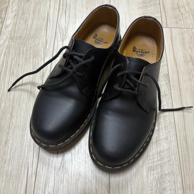 닥터마틴 1461 3홀 스무스 260