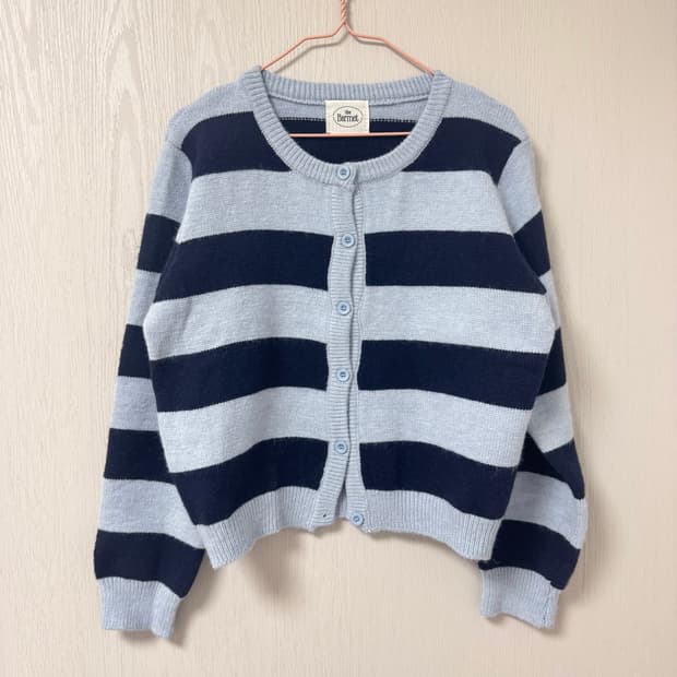더바넷 스트라이프 가디건