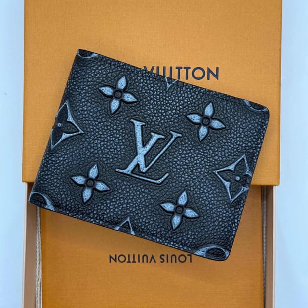 루이비통 페이디드 반지갑