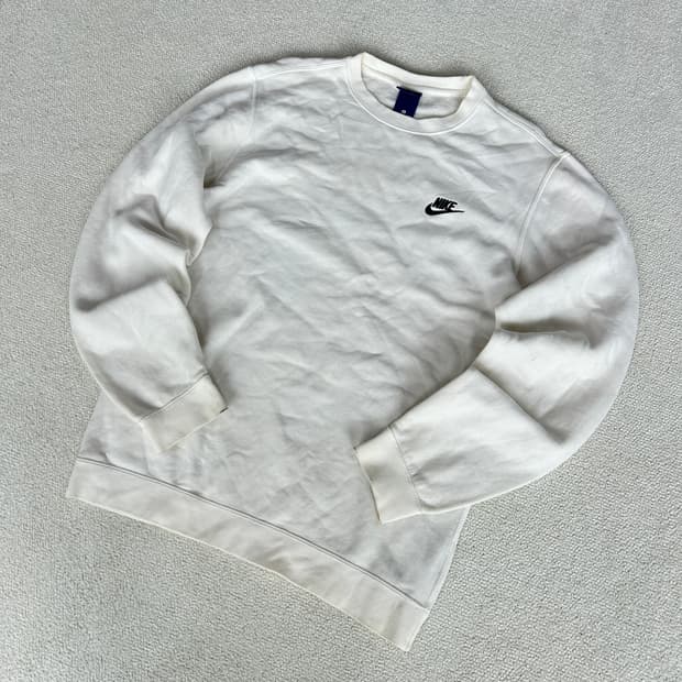 나이키 스우시 맨투맨 화이트 s