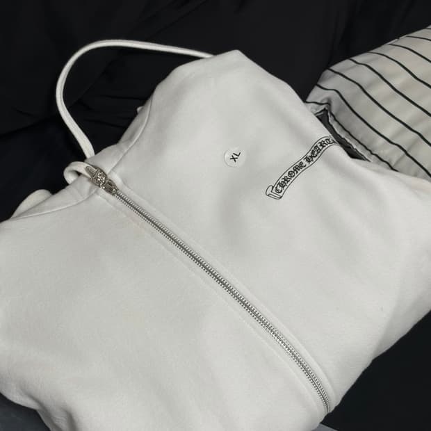 [xl]크롬하트 스크롤 후드집업 화이트 1회착 이체가격