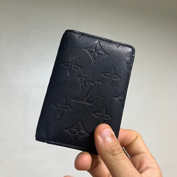 루이비통 쉐도우 오거 나이저 카드지갑