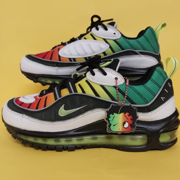 여성 나이키 에어맥스 98/올리비아킴 레인보우 운동화 (245)