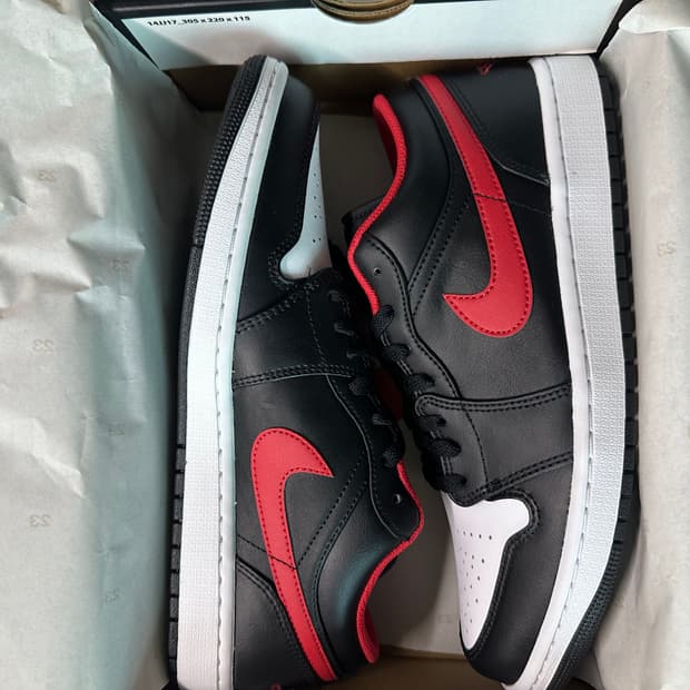 조던 1 로우 블랙 파이어 레드 2갯수2개