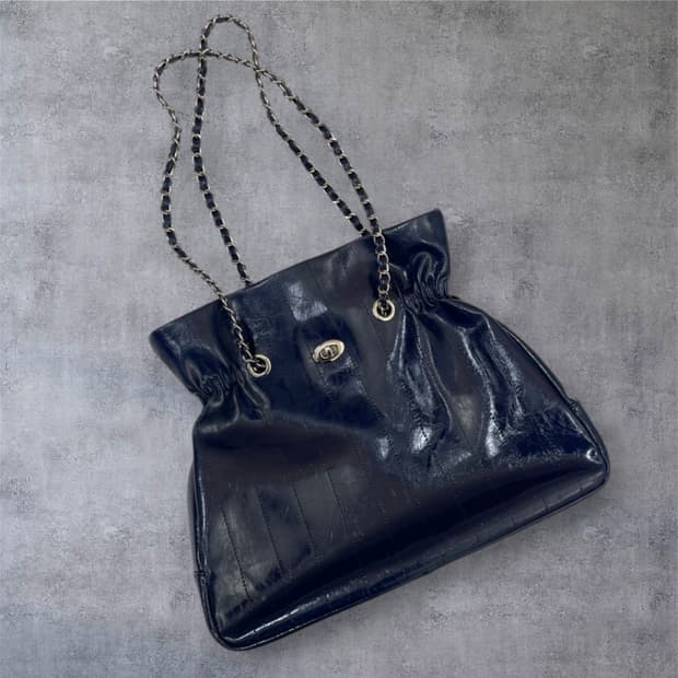 카디널레드 Cardinal Red 네이비 라피백 