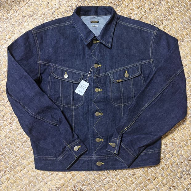 캐피탈 웨스터너 데님 자켓.
