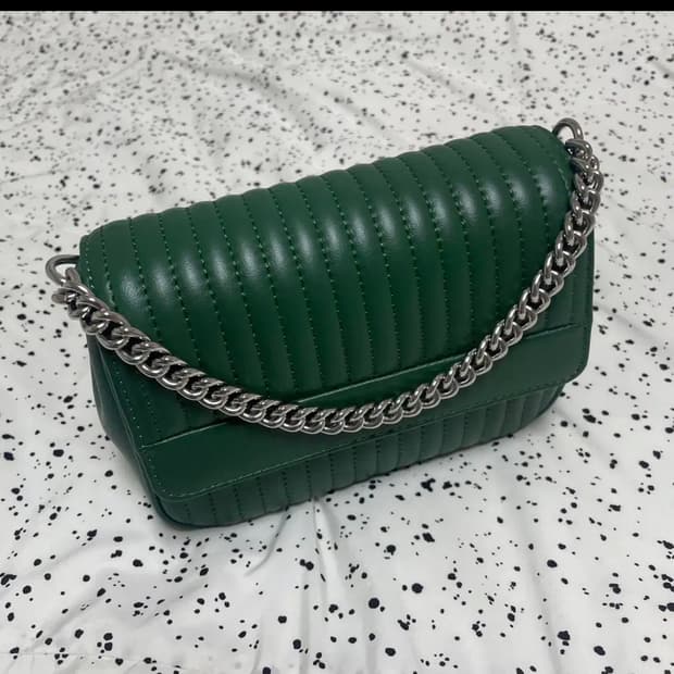 [새상품] 앤클라인 그린 가죽 핸드백 미니백