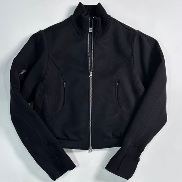 오프닝프로젝트 크롭 블랙 자켓 