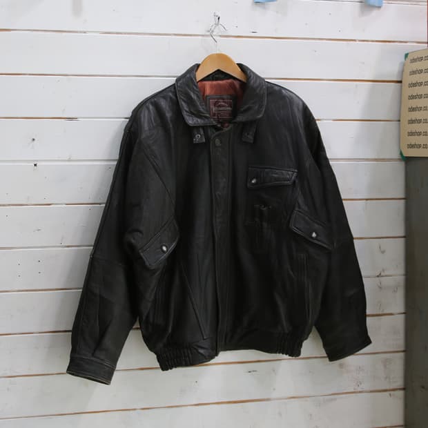 (착용컷) LOLDANTHONY 양가죽 점퍼 (남성용 110)