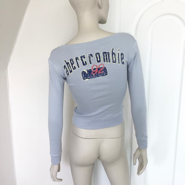 Back Lettering Slim Blue Top