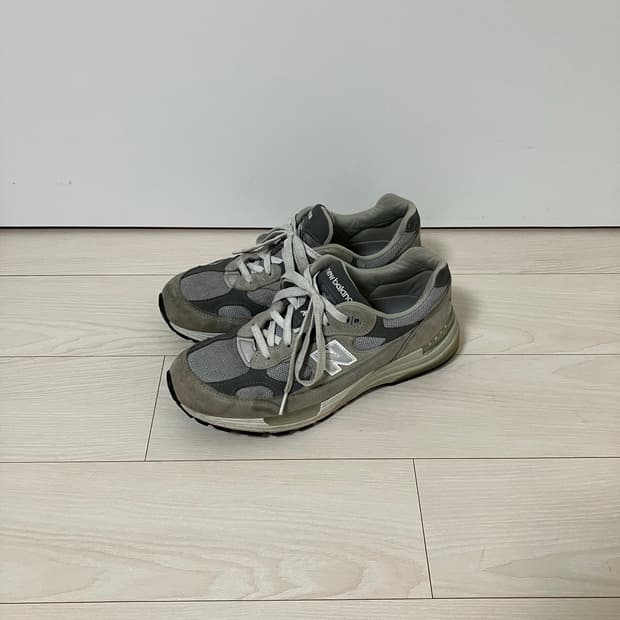 뉴발란스 992 그레이 265 풀박스 Made in USA D 스탠다드