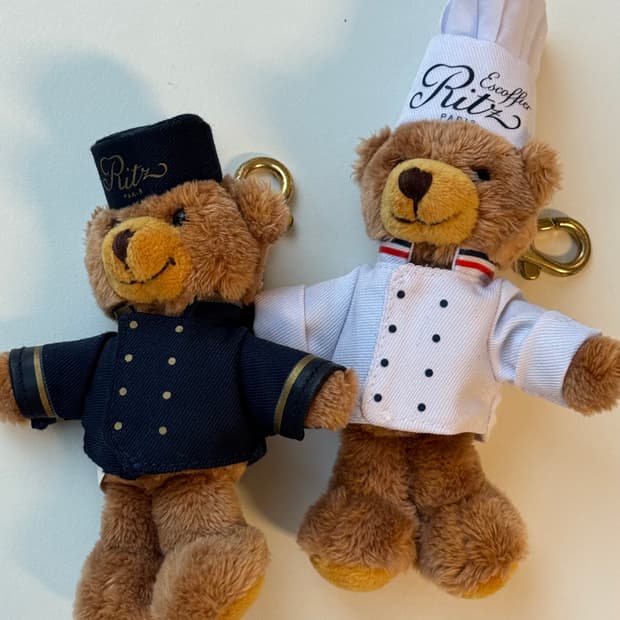 리츠 파리 호텔 테디베어 곰돌이 셰프 벨보이 키링