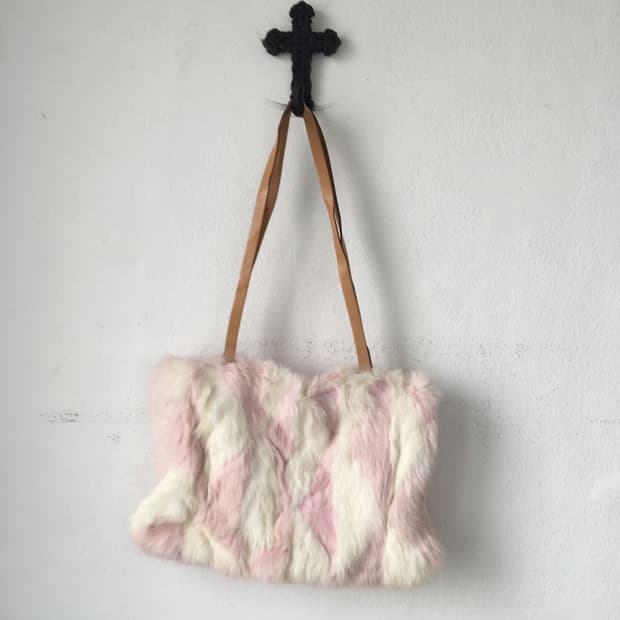  rabbit fur shoulder bag