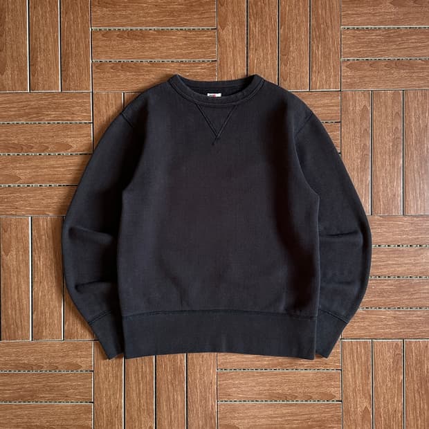 The strike gold heavy loopwheeled sweats