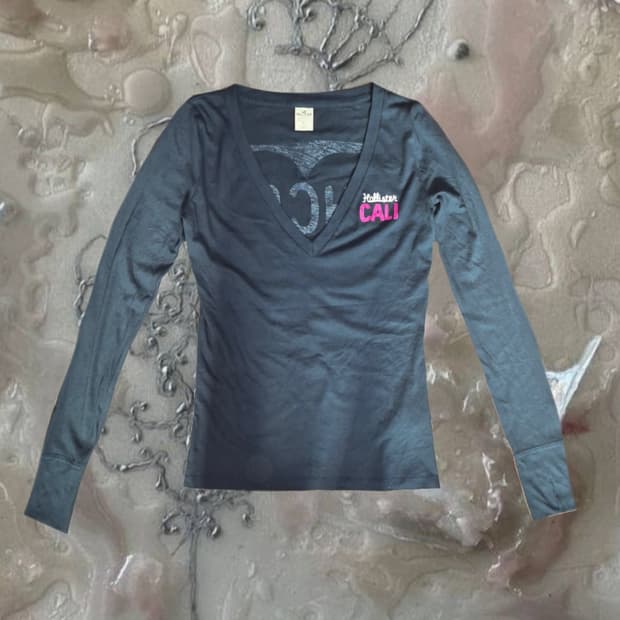 y2k 미국 빈티지 홀리스터 긴팔 티셔츠 롱슬리브 브이넥 네이비