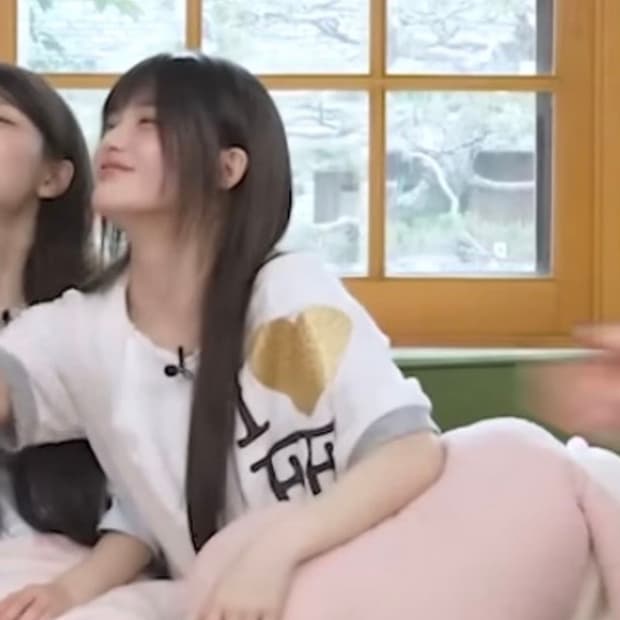 페어리 카울넥 티셔츠