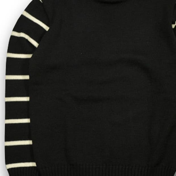 어트랙션즈 하이넥 스웨터