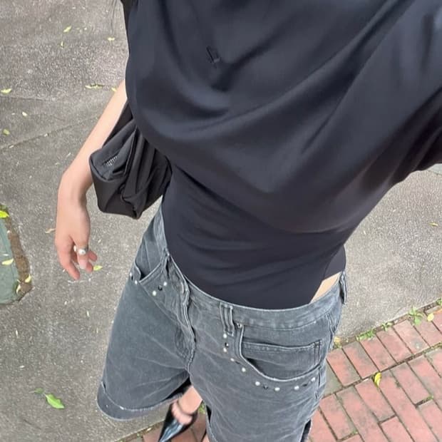 saysra wish bodysuit 세이스라 바디수트 블랙 구합니다