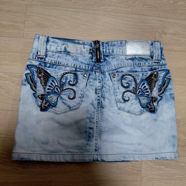 에고이스트 대대장 Y2K 나비자수 데님스커트