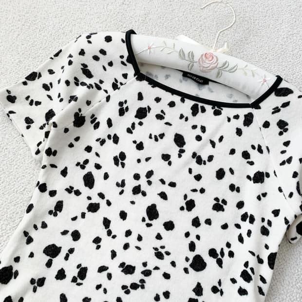 달마시안 보들 반팔 니트