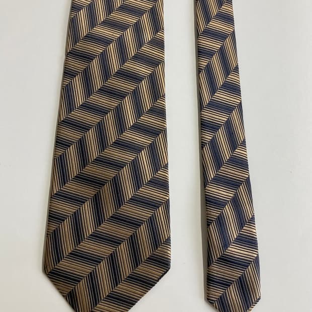 안토니오푸스코 넥타이