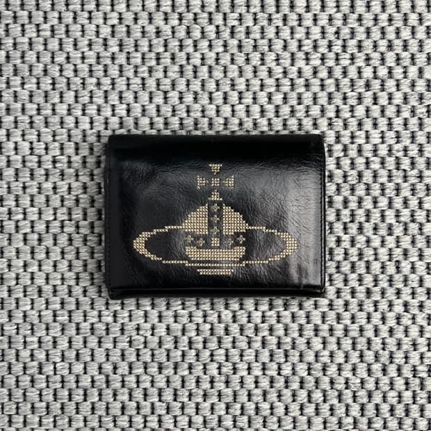 Vivienne Westwood ์ง๊ฐ