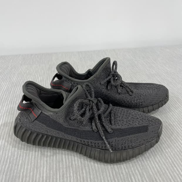 1124) 아디다스 이지 부스트 350 V2 블랙 250mm