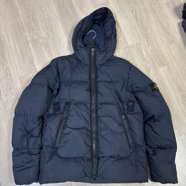 21FW 스톤아일랜드 크링클랩스 패딩 M 네이비