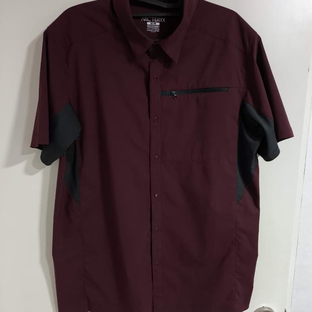 M 아크테릭스 기능성 아웃도어 셔츠 스카이라인