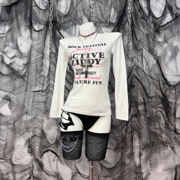 Y2k kitsch cubic lettering long sleeve