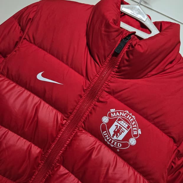 나이키 맨체스터유나이티드 덕다운 패딩