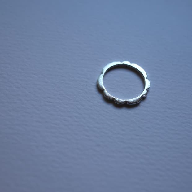petal ring