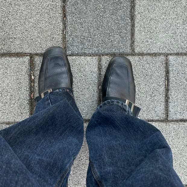 프라다 버클 로퍼 uk7