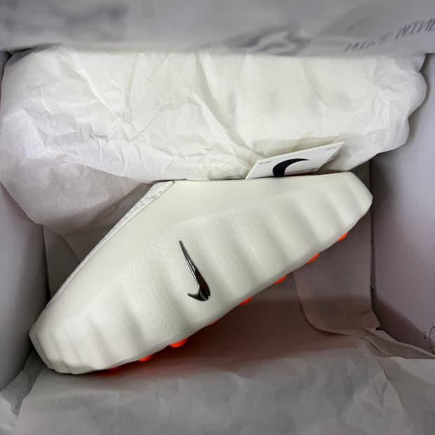 240 250나이키 마인드 001 세일 하이퍼 크림슨 새제품 판매