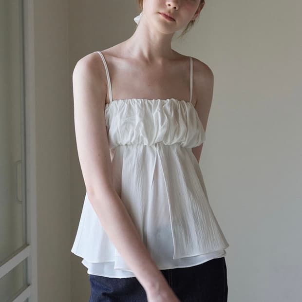 (새상품) 쏘이르 레이어드 셔링 블라우스 layered shirring