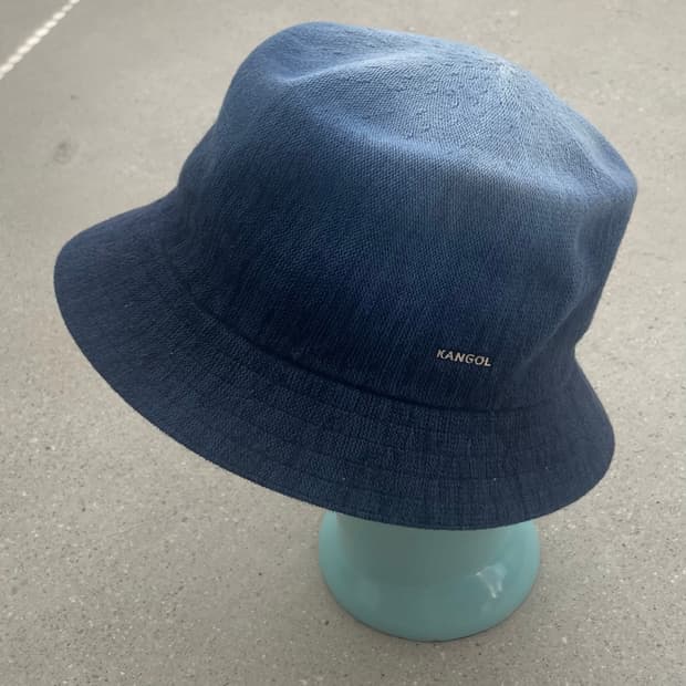 Y2K kangol dip dye mowbray (large)
