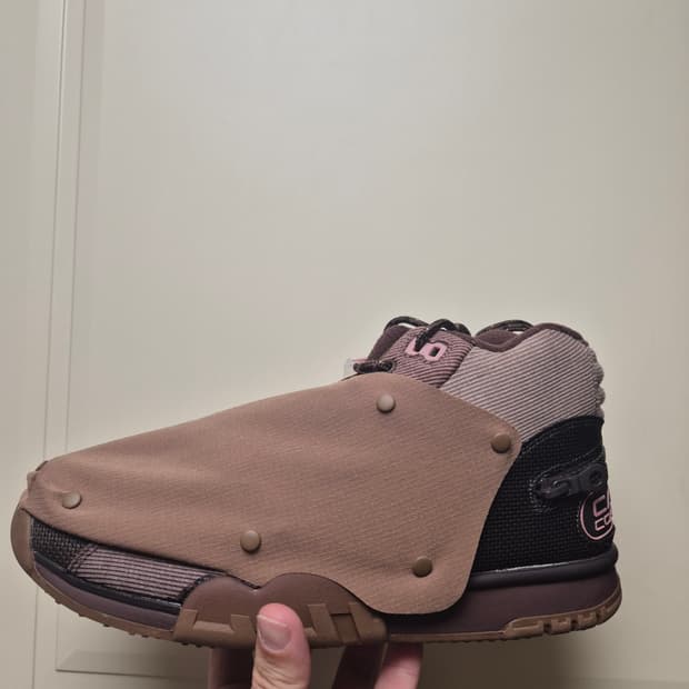 [새상품/265] 나이키 x 트래비스 스캇 에어 트레이너 1