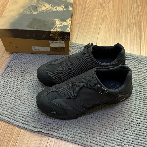 로아 하이킹 미나르 블랙 46