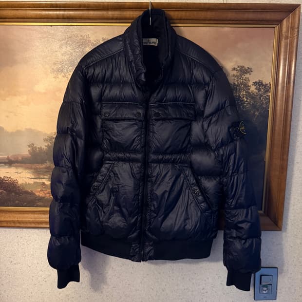 스톤아일랜드 가먼트다잉 숏 패딩