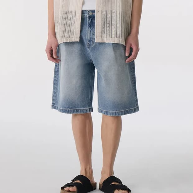 무신사 스탠다드 빅 브러쉬 원 턱 버뮤다 데님 팬츠 [라이트 인디고] 