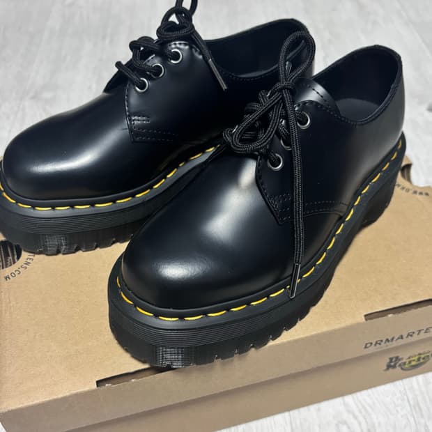닥터마틴 1461 쿼드 블랙 230