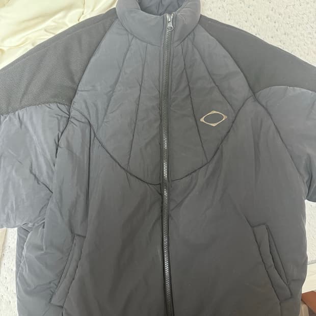 미스치프 롬버스 팀다운 패딩