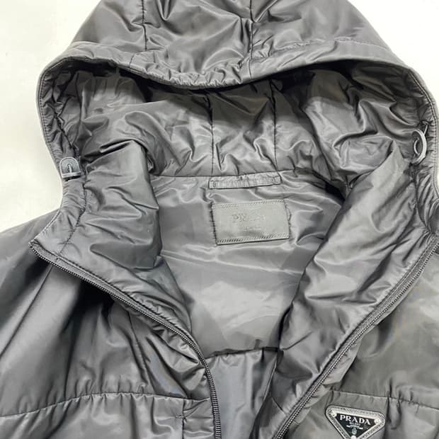 프라다 리나일론 패딩 팝니다!!!
