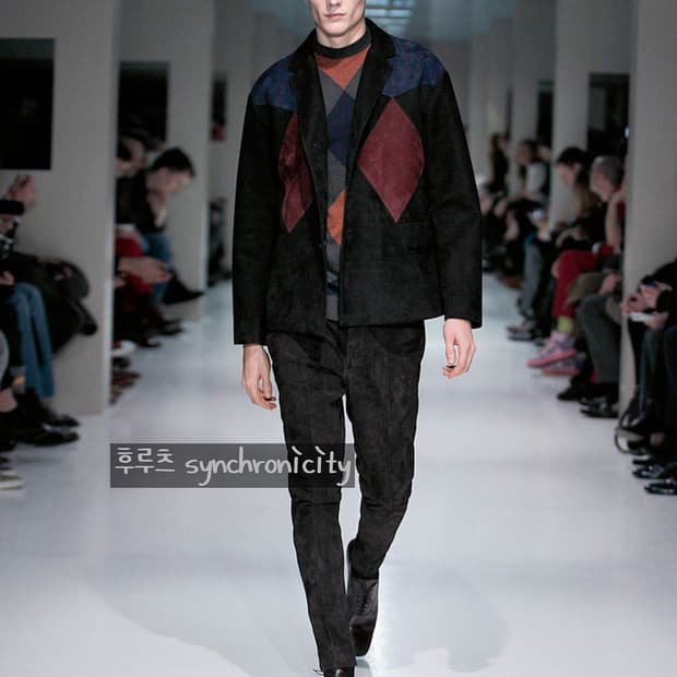 프라다 스퀘어토 더비 슈즈  7