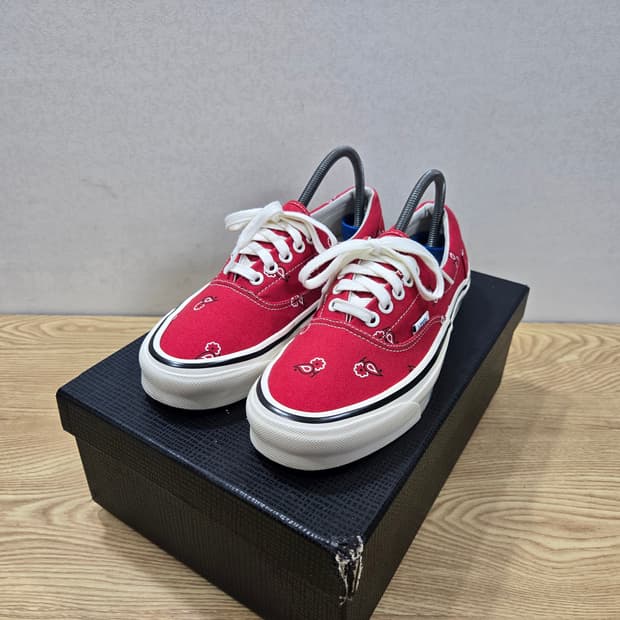 255 반스 볼트 LX 에라 OG 캘리포니아 페이즐리 레드