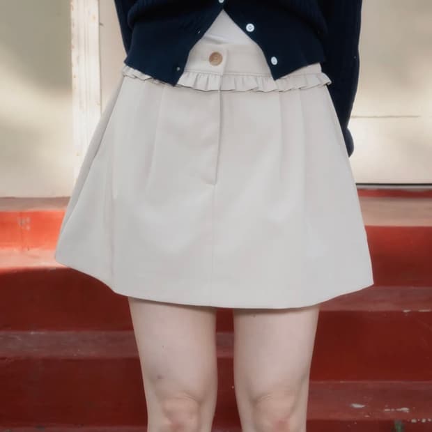 로제프란츠 프릴 핀턱 미니스커트 (베이지)