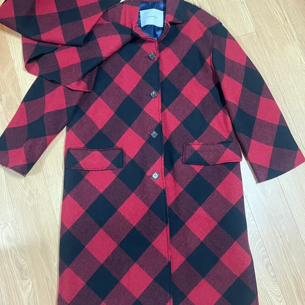 푸시버튼 머플러 울코트