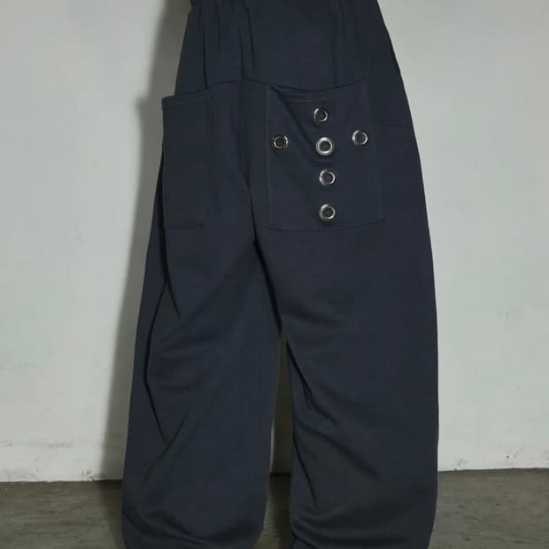 메가 와이드 아일렛 트레이닝 팬츠[차콜]