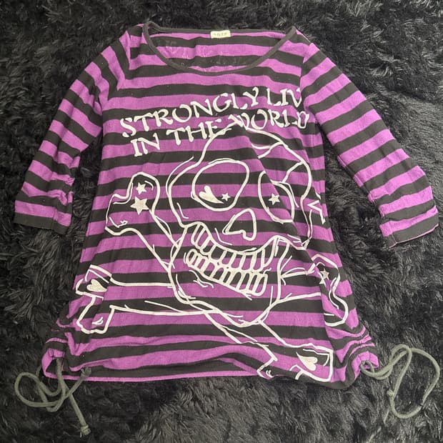 “Q.T” Skull punk Lace up t-shirt